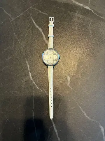 여성용 시계 화이트 스톤 포함