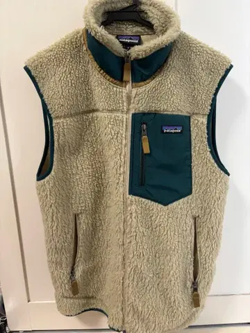 새상품급 patagonia 플리스 베스트 M 베이지/그린