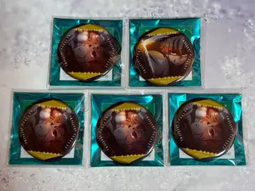 극장판 귀멸의 칼날 무한성 이야기하는 눈빛 캔뱃지 젠이츠