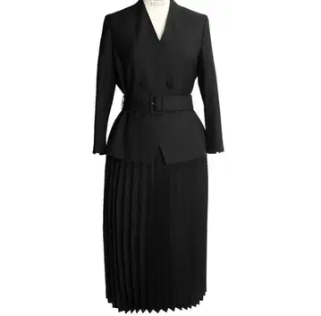 RUIRUE BOUTIQUE 도킹 플리츠 원피스 수트