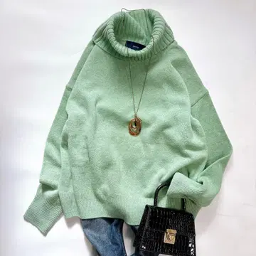 컨디션 최상 쉽스 울 캐시미어 터틀넥 풀오버 민트