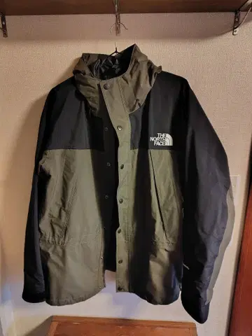 THE NORTH FACE 마운틴 파카 L 사이즈 올리브/블랙