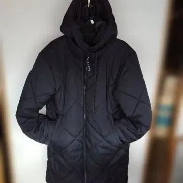 RUSTY 후드 부착 블랙 자켓 코트