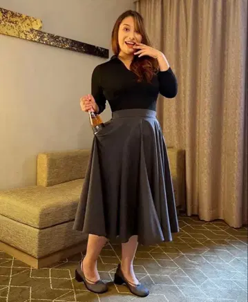 시네마틱 플레어 버진 스커트 S 사이즈 그레이 체크 모토 스즈키 씨