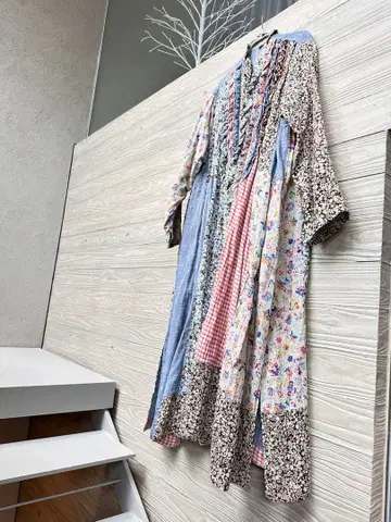 멀티 45R의 정교한 원피스, 겉옷으로도 추천합니다