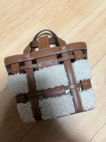 뜨개질 디자인 숄더백 ZARA 보아