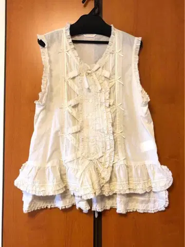 핑크하우스 PINK HOUSE 프릴 사용 로운 베스트 아이보리