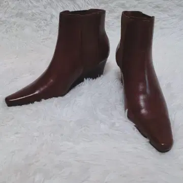 컨디션 최상 clarks 사이드 고어 부츠 22.5 브라운 가죽