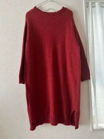 내추럴 런드리 빨간 니트 원피스 7부 소매 슬릿 포함