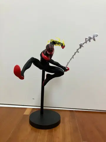 스파이더맨 ( 마일즈 모랄레스 ) 피규어