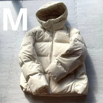 [ 새상품급 ] UNIQLO 심리스 다운 M 사이즈