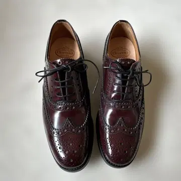 처치스 35 윙팁 가죽 신발