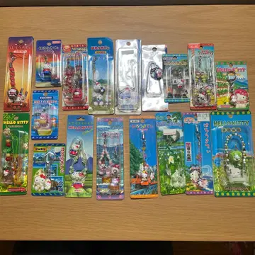 [레어] 지역 한정 헬로키티 스트랩 18개