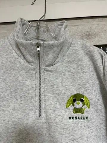 OCHAKEN 자수 그레이 트레이닝복