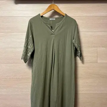 sportiff 카키색 자수 반팔 튜닉 L 사이즈