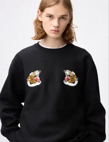 헤비 웨이트 맨투맨 풀오버 요코치 히로미치 블랙 맨투맨 GU