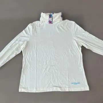 LEONARD 아이보리 하이넥 긴팔 T셔츠