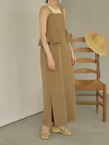 eaphi 페플럼 프릴 원피스 블로운 0사이즈