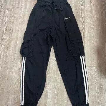 adidas W CARGO PANTS 아디다스 카고 팬츠 롱 팬츠