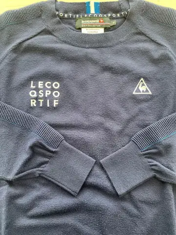 르꼬끄 스포르티브 네이비 스웨터