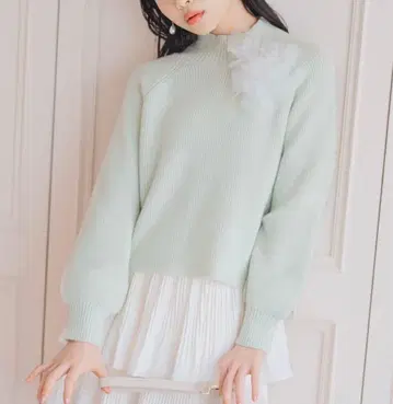 WILL SELECTION 플라워 모티브 보틀넥 니트 민트