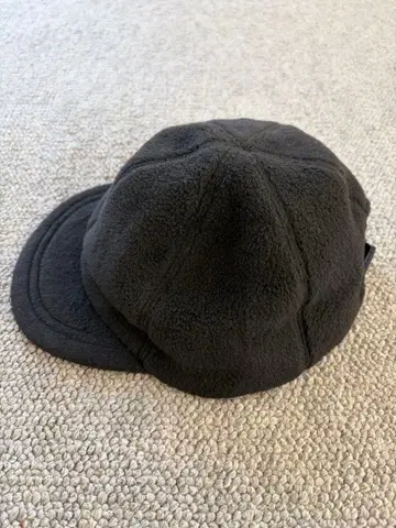 COMESANDGOES FLEECE LITTLE BRIM CAP