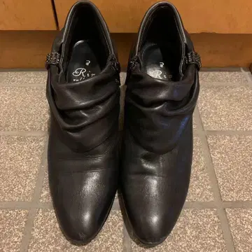 Riz raffinee 리즈라피네 숏부츠 부티