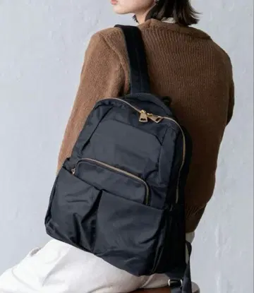 [컨디션 최상] 10포켓 나일론 백팩 골드 지퍼