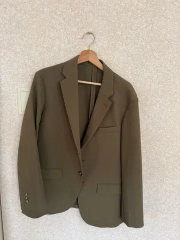 MARUNI 올리브 그린 테일러드 자켓