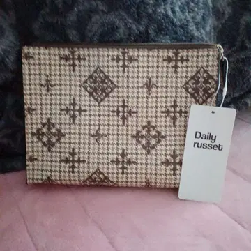 Daily russet 체크 무늬 파우치 약 24cm x 18cm