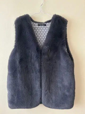 앙코키누 다크 그레이 에코 퍼 베스트