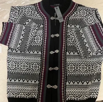 지나시스 티롤리안 가디건 퍼플