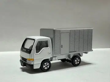 토미카 이스즈 트럭 화이트/실버