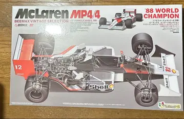 [12/16까지 인하] 맥라렌 MP4/4 1/12 스케일 프라모델