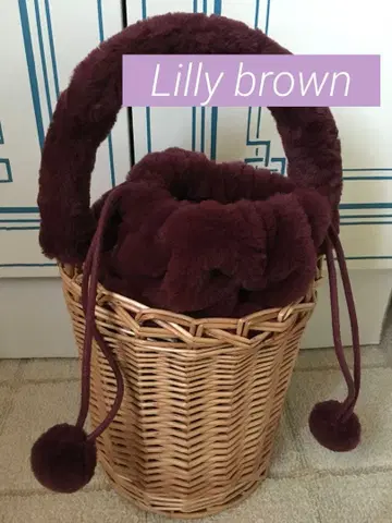 새상품급 릴리 브라운 퍼 바스켓 핸드백