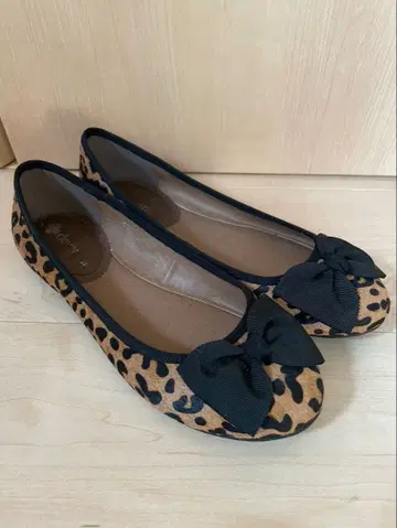 레오파드 무늬 리본 플랫슈즈 23.5cm