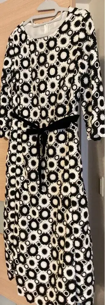 두클라쎄 자수 롱 원피스