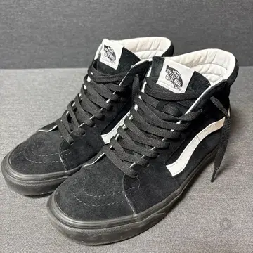 새상품급 VANS SK8-HI 스케이트