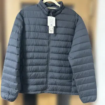 미사용 새상품 유니클로 ULTRA LIGHT DOWN 블랙 XL