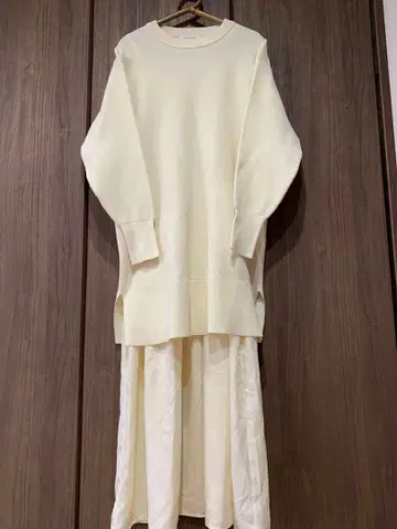 chicot raffine 아이보리 레이어드 상의