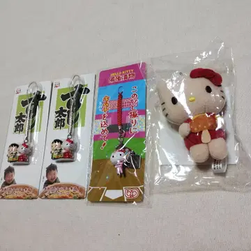 헬로키티 스트랩 마스코트 키링 3종 4개 묶음 판매