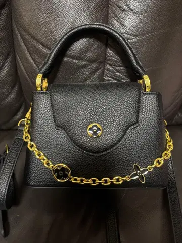 블랙 가죽 숄더백 캡신풍