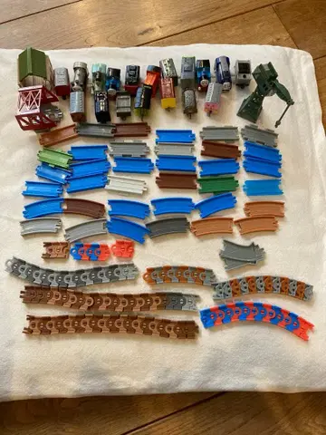 토마스 캡슐 프라레일 차량과 레일 세트