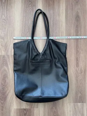 블랙 가죽 토트백