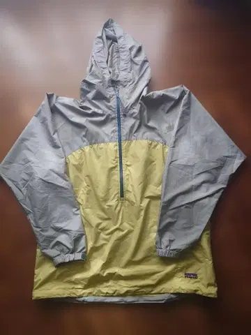 파타고니아 에센셜 쉘 풀오버 L 구제 의류