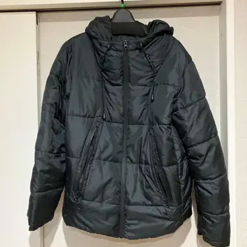 블랙 후드 부착 자켓