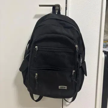 블랙 백팩