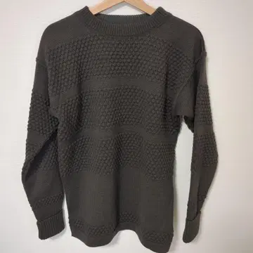 S.N.S. Herning 올리브 그린 니트