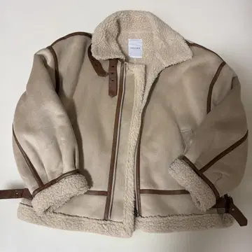 JEANASIS 무스탕 코트 베이지 숏 기장