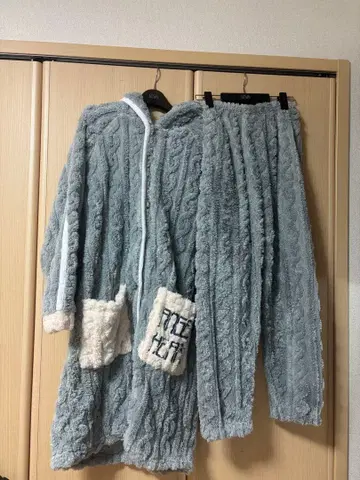 [새상품급] 복슬복슬 룸웨어 후드 부착